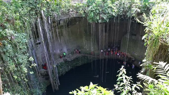 Ik-Kil Cenote，奇琴伊察，墨西哥
