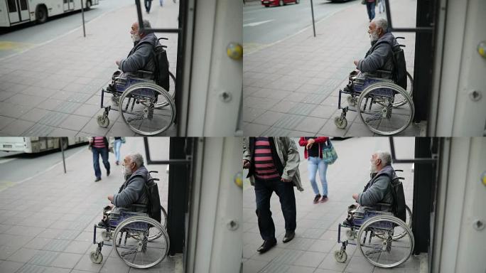 可怜的残疾人在街上问钱