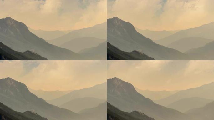 布里安松山顶堡垒和阳光和云下午时间流逝