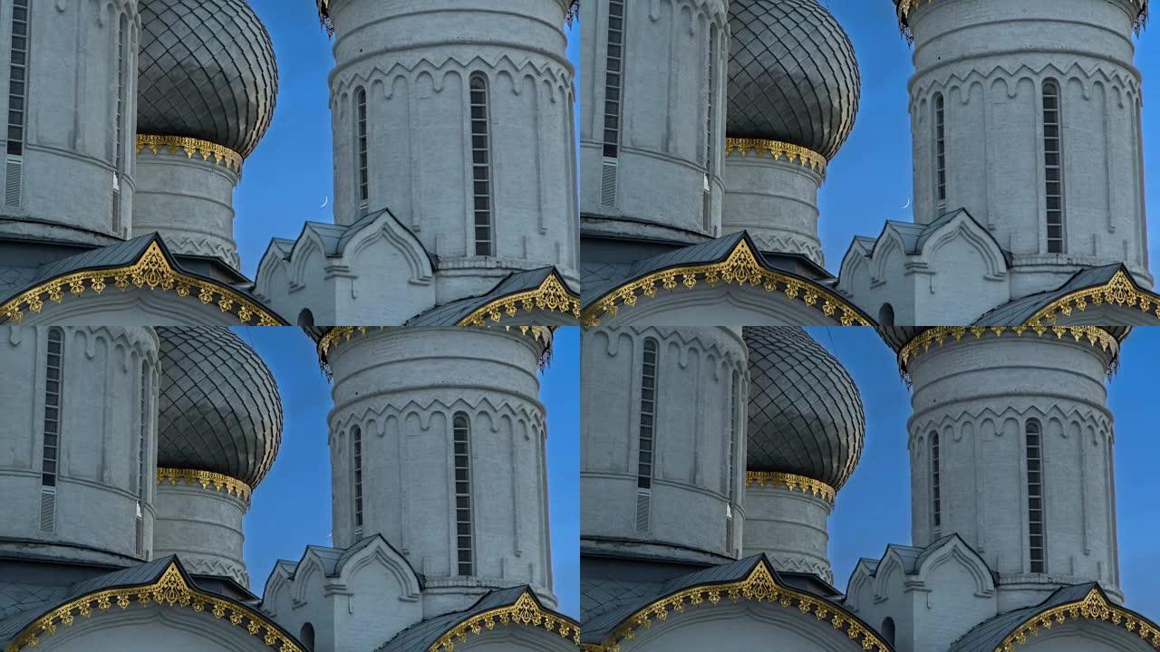 大时间流逝的罗斯托夫克里姆林宫圣母升天大教堂的圆顶。俄罗斯的金环