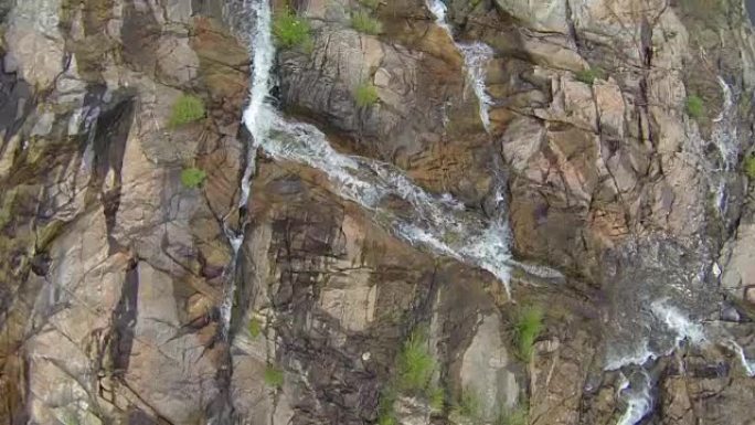泰国美丽瀑布的慢动作航拍视频
