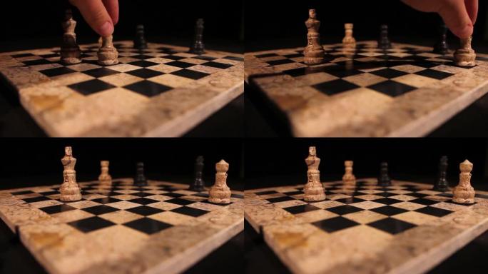 国际象棋游戏的最后站立棋子和最后动作
