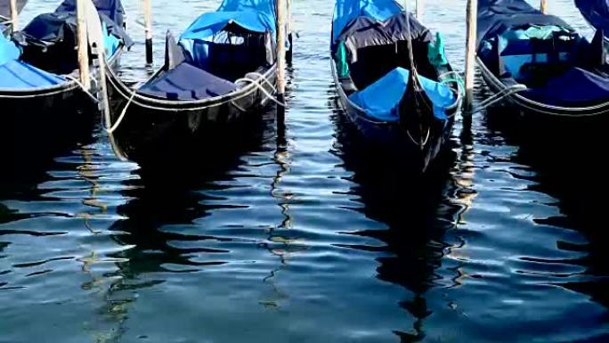 威尼斯泻湖上的吊船