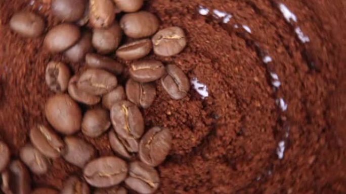 加工中的咖啡豆