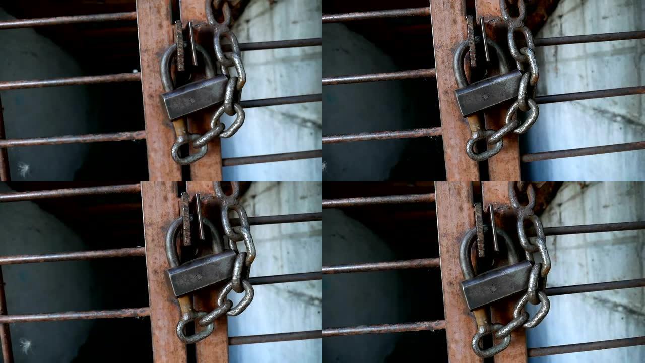 铁棒上的旧铁锁视频