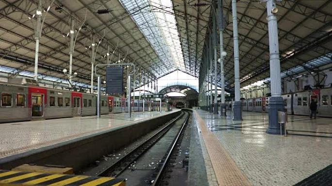 空荡荡的罗西奥火车站