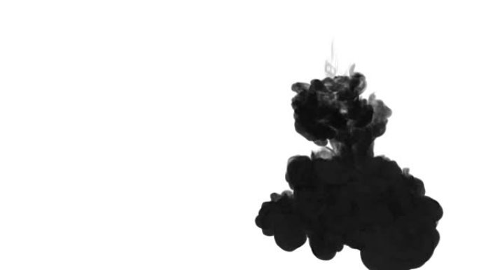 一股墨水流，注入黑色染料云或烟雾，墨水以慢动作注入白色。黑色油漆在水中蔓延。漆黑的背景或烟雾背景，用