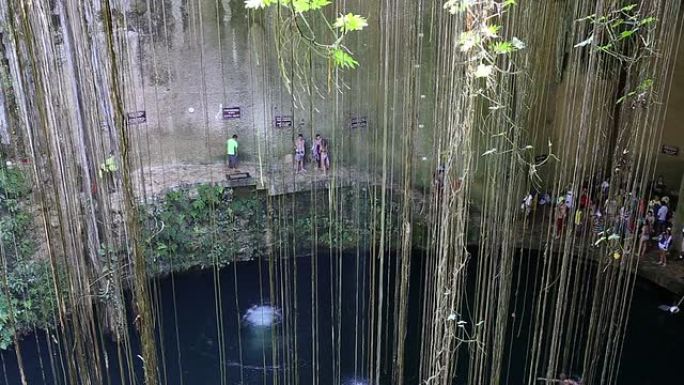 Ik-Kil Cenote，奇琴伊察，墨西哥
