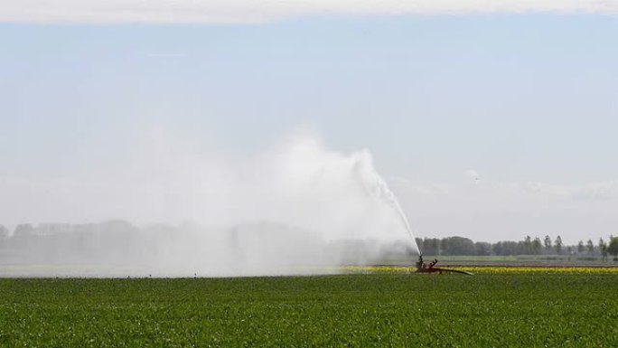 灌溉枢轴枪机喷水