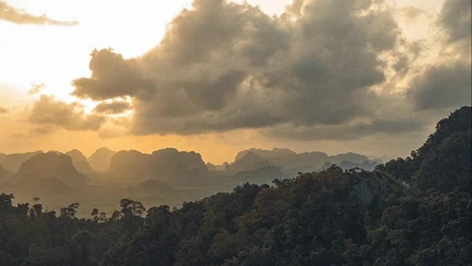 傍晚在山顶的甲米省美景，老虎洞