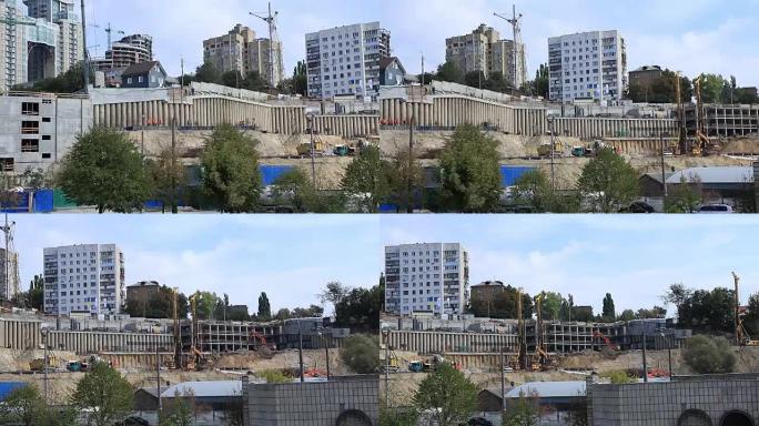 带起重机和建筑的建筑工地