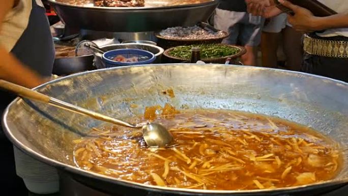 泰国街头小吃红烧鱼肚