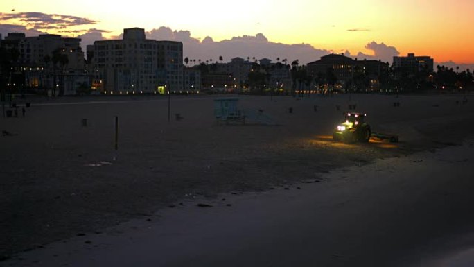 黎明时的圣莫尼卡海滩