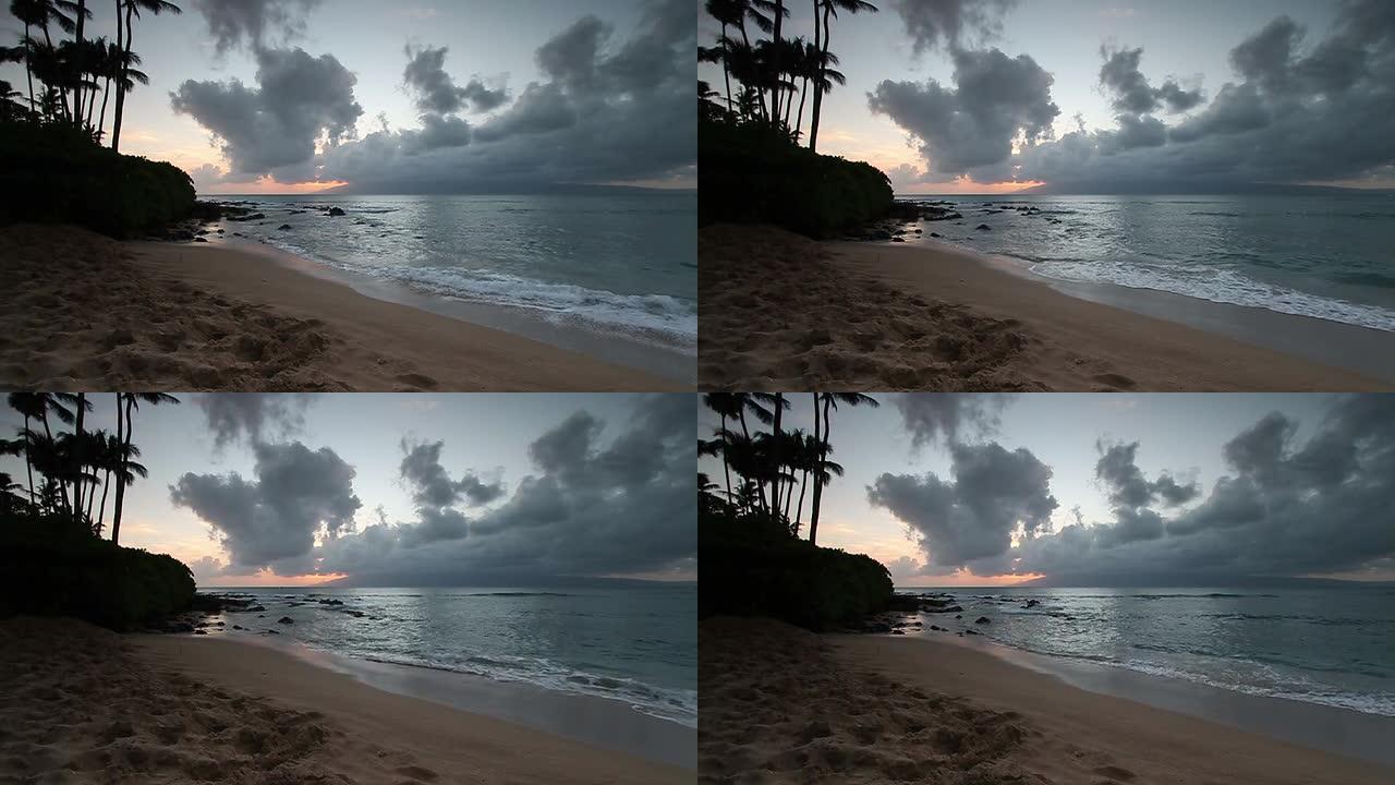 黄昏的茂宜岛夏威夷海滩