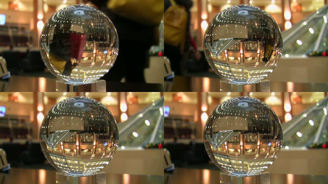 玻璃球中的反射