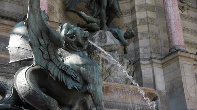 法国巴黎圣米歇尔的喷泉和雕塑