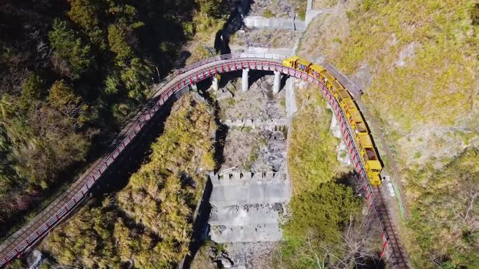 台湾宜兰太平山蹦蹦车