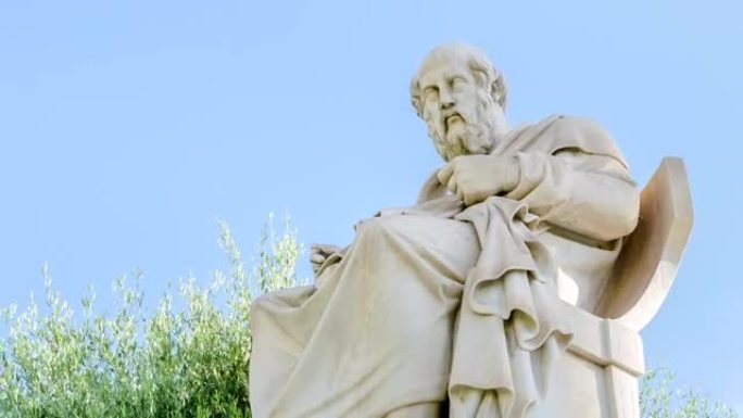 古希腊哲学家柏拉图的大理石雕像，时间流逝