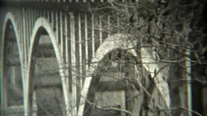 1936: 从顶层到地基的新桥式检查。