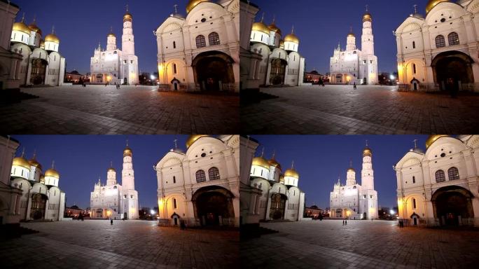伊万晚上参观了大钟楼。莫斯科克里姆林宫内的大教堂广场，俄罗斯。联合国教科文组织世界遗产