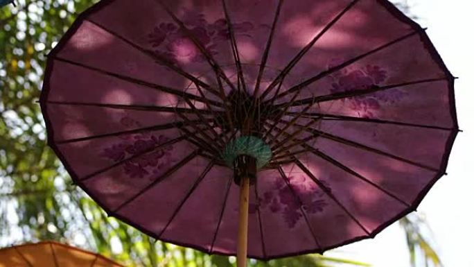 彩色雨伞特写背景