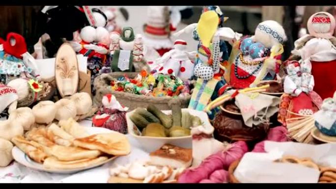 白俄罗斯传统美食 -- 煎饼。东斯拉夫民族传统节日Maslenitsa的传统民间庆祝活动的属性。冬春