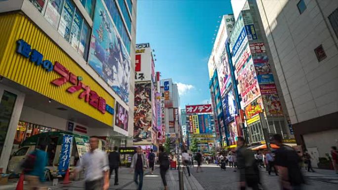 行人拥挤购物的时间流逝东京秋叶原电器城