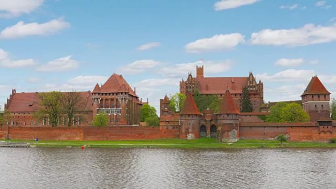 波兰马尔堡: MALBORK，Marienburg。城堡的延时全景。