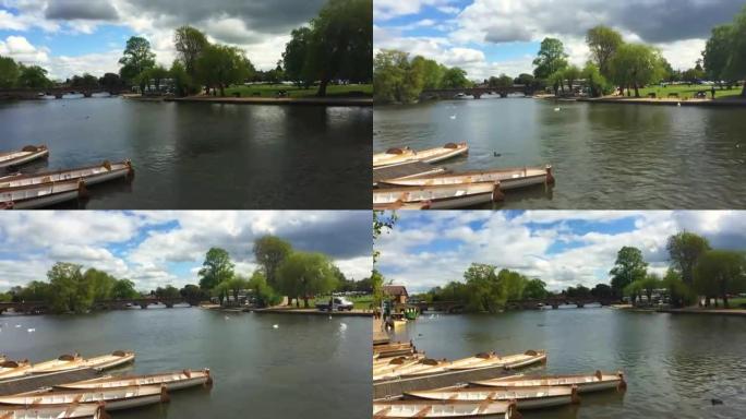 2015年5月4日英格兰埃文河畔斯特拉特福德。在莎士比亚出生地的埃文河上租船，