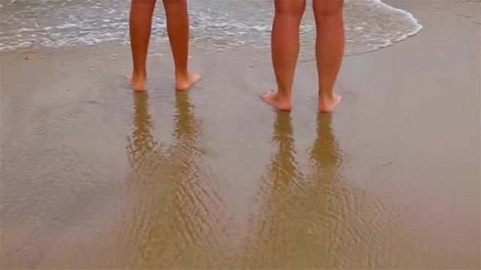 海滩上的人腿，b卷