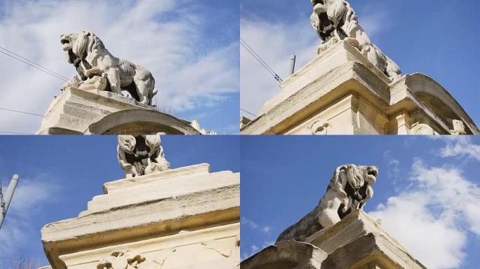 意大利的狮子纪念碑。股票。意大利那不勒斯烈士美德纪念碑四只白色石狮之一