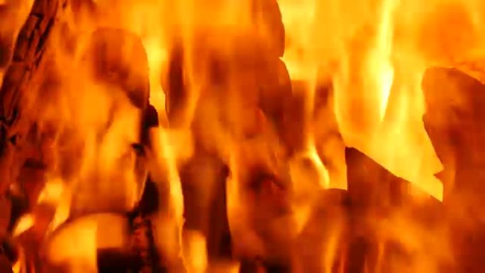 快速热燃烧的火和木材图像