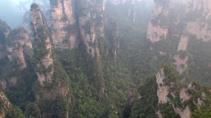 张家界国家森林公园袁家界风景区航拍视频