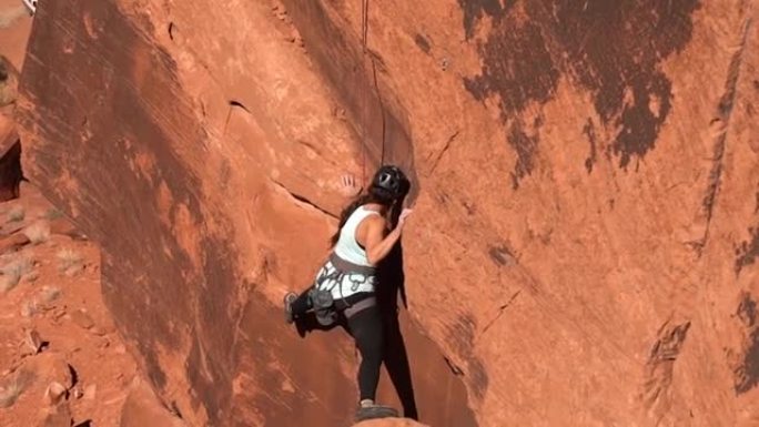 Moab的女性攀岩者