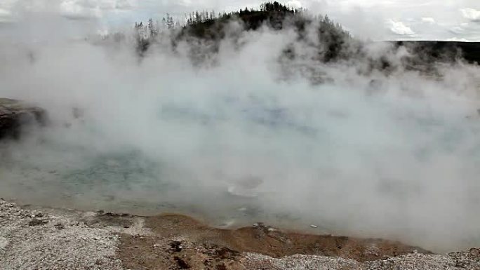 黄石的热水池