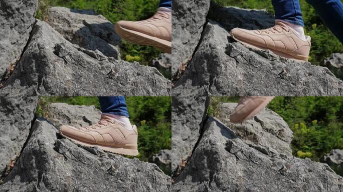 即将在山中拍摄靴子的慢动作。
