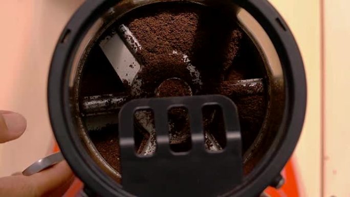 咖啡研磨机容器。