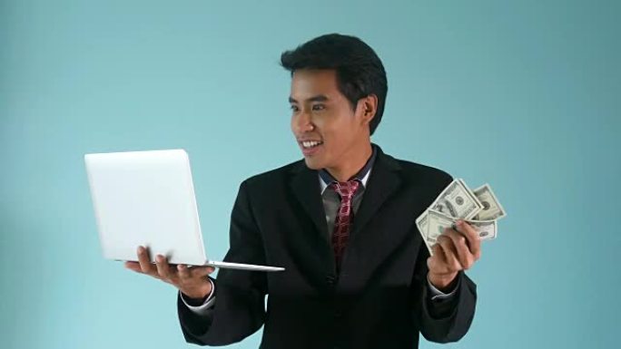 商人从数字平板电脑中赚钱