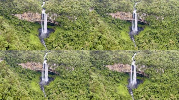 Caracol Falls in Canela，RS，巴西