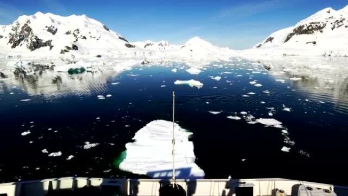 位于南极洲天堂湾的Almirante Brown南极基地