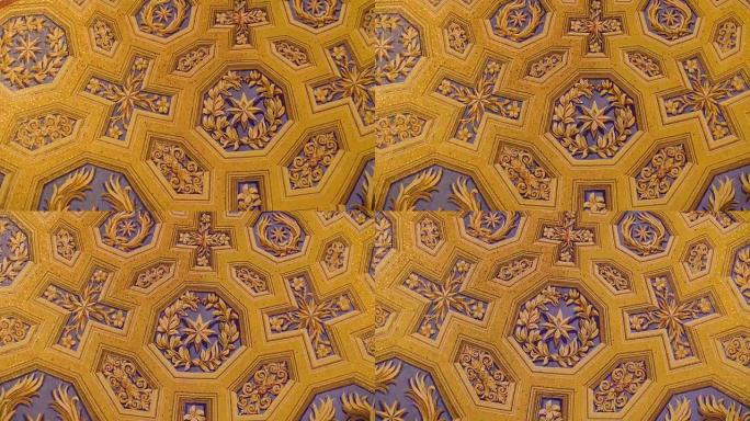 意大利罗马万神殿教堂的金色圆顶天花板