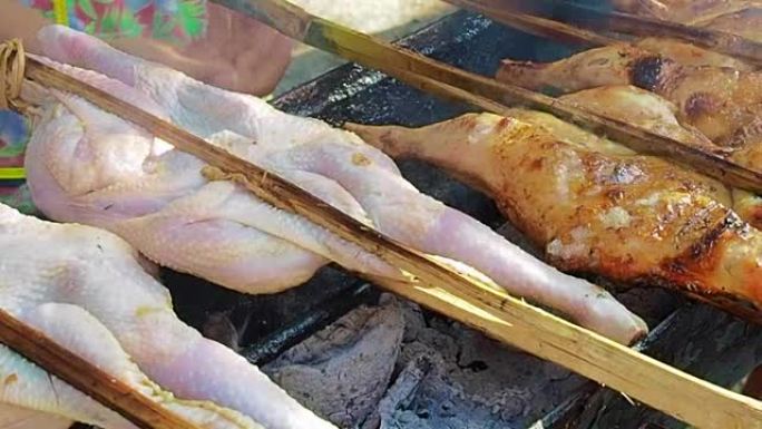 泰国街头美食: 烹制木炭烤鸡