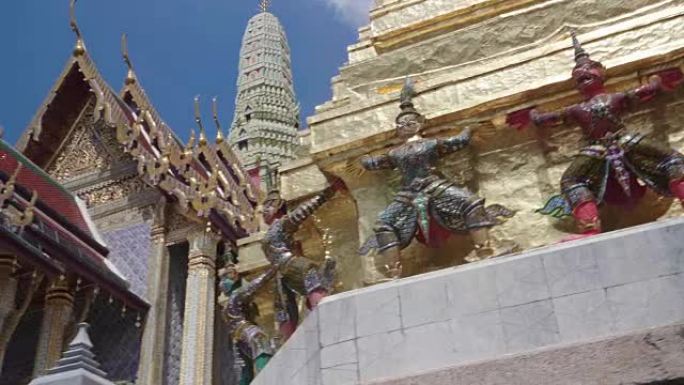 Wat Phra Kaew的Yaksha守护者，被视为泰国最神圣的寺庙