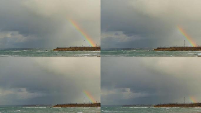 码头上的彩虹。云关闭彩虹