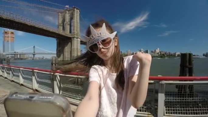 纽约旅行者。在纽约市自拍。青少年对世界的看法。