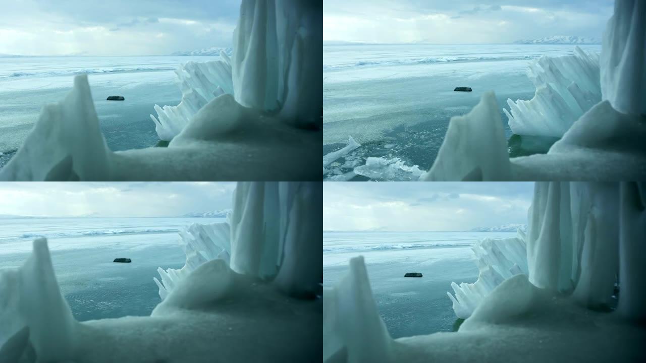 冰海或海洋上的冰山。