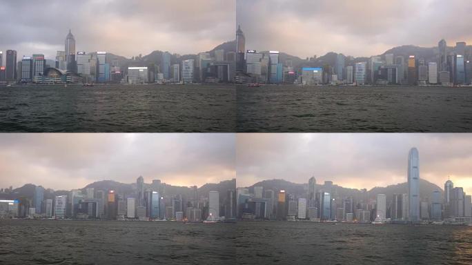 维多利亚港对面的香港城市天际线全景。
