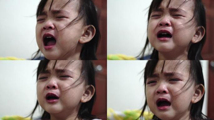 亚洲小女孩哭泣