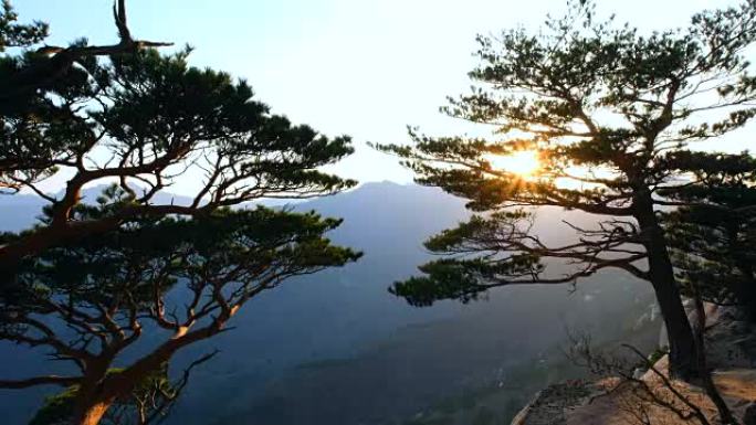 日落在Ulsanbawi，Seoraksan国家公园，韩国