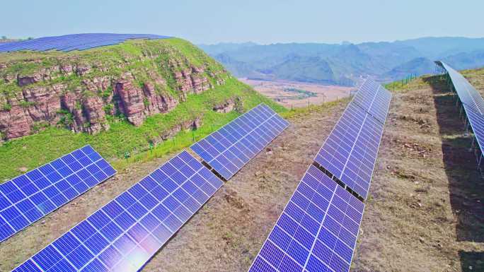 太行山黄土高原上新能源太阳能光伏发电